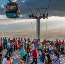 ¿Es feriado el lunes 18 de noviembre?