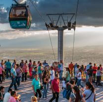 ¿Es feriado el lunes 18 de noviembre?