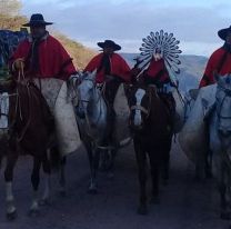 Jiinetes llevaron al pueblo a la Virgen del Milagro Gaucha