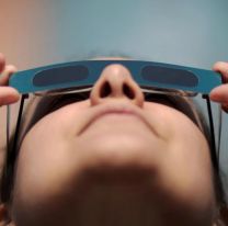 ¡Precaución! / Advierten que mirar el eclipse solar sin protección puede generar daños irreversibles