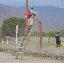 El salteño que emociona al mundo: así llegó a relatar Marquitos un partido de fútbol, en Cafayate