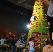 El Carril prepara un pan de Navidad de más de 5 metros de alto y 2.500 kg