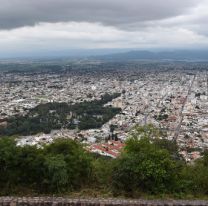 Este martes estará algo nublado y podría lloviznar a la tarde