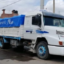 FOTOS | Salteño pone a disposición su camión para ayudar a combatir el coronavirus