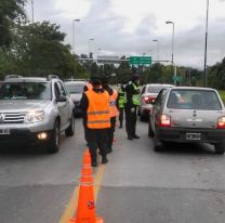 ¿Quiénes deben presentar el permiso para circular en la vía pública?