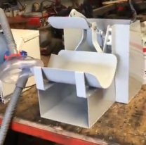 VIDEO | Salteño creó un respirador mecánico con material reciclado