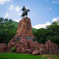 Preparan el Monumento a Güemes para los actos previstos por el bicentenario de la muerte del héroe gaucho