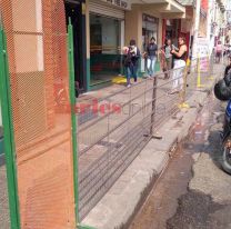 Instalaron vallas antimanteros en el centro salteño