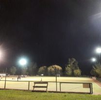 Subastan obras de arte en beneficio de la cancha de hockey de Tigres Rugby Club