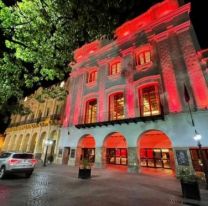 Salta se ilumina de naranja por la eliminación de la violencia contra las mujeres