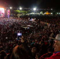 Más de 10.000 salteños celebraron el cumpleaños de Salta en la plaza España