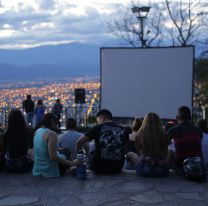 ¡No me lo pierdo! / Cine gratuito en el mirador del Cerro San Bernardo