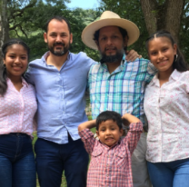 Valores y cultura salteña: la familia que vive del folclore y enorgullece a su tierra