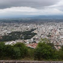 Sábado nublado y fresco en la ciudad de Salta