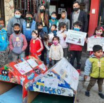 Niños de merendero fabrican &#8220;cuchitas&#8221; para los &#8220;callejeritos&#8221;