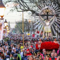 La procesión del Milagro podría realizarse en auto y con poca gente