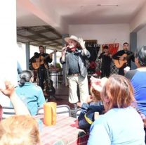 El gran gesto del Chaqueño Palavecino que emocionó a todos en el Día del Folklore