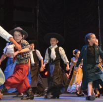 Clases de folklore gratuitas para niños dictadas por el Ballet Folclórico de Salta