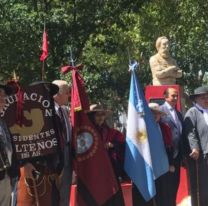 Descubren un busto del general Martin Miguel de Güemes en la ciudad bonaerense de Luján