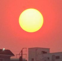 El cielo de Salta sigue tapado por el humo y el sol volvió a verse rarísimo