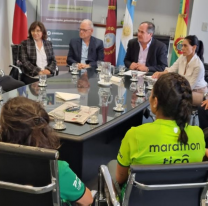 El seleccionado de fútbol femenino de Bolivia desarrolla actividades en Salta