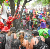 "Viví el Carnaval" en el Mercado Artesanal