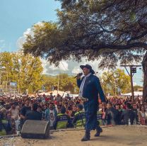 Lo hizo de nuevo: El Chaqueño prolongó la Serenata hasta el amanecer