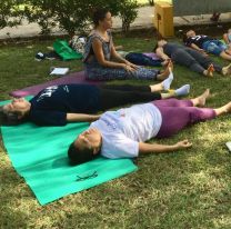 Se dictan clases gratuitas de Yoga en la Usina Cultural