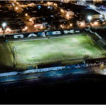 Por primera vez en su historia, el cuervo jugará de noche en su estadio