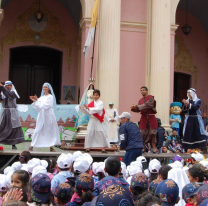 Jardines y pre jardines se preparan para honrar al Señor y la Virgen del Milagro