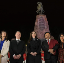 Gustavo Sáenz y Victoria Villarruel participaron de la Guardia bajo las estrellas