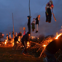 Se viene la Noche de San Juan: la celebración de hogueras, rituales y hierbas mágicas 