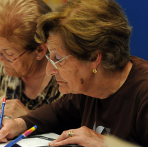 "Más allá de las canas" el ciclo de talleres para personas mayores de 60 años