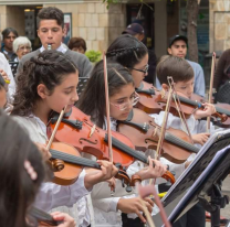 La Orquesta Sinfónica Infantil y Juvenil de Salta se presenta en el Teatro Provincial