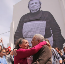 El delantal de la abuela Rosa: una historia universal que revive memorias en familias enteras