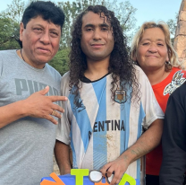 Víctor Herbas celebró el logro académico de su hijo en el Monumento a Güemes 