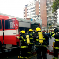 La Brigada Solidaria de Bomberos recibe donaciones para llevar a Santa Victoria